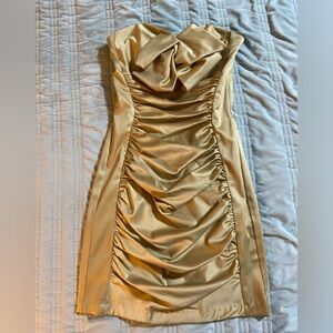 Gold strapless cocktail dress FITS LIKE SIZE ZERO